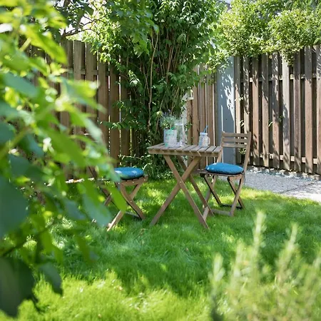 Apartment Family With Garden *