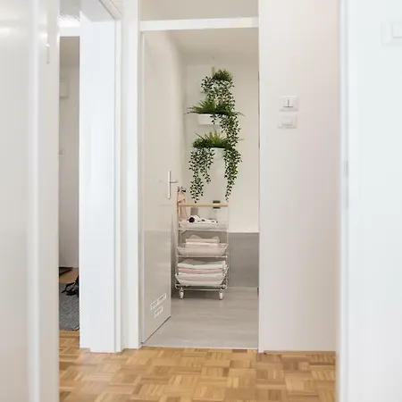 Family With Garden Apartment